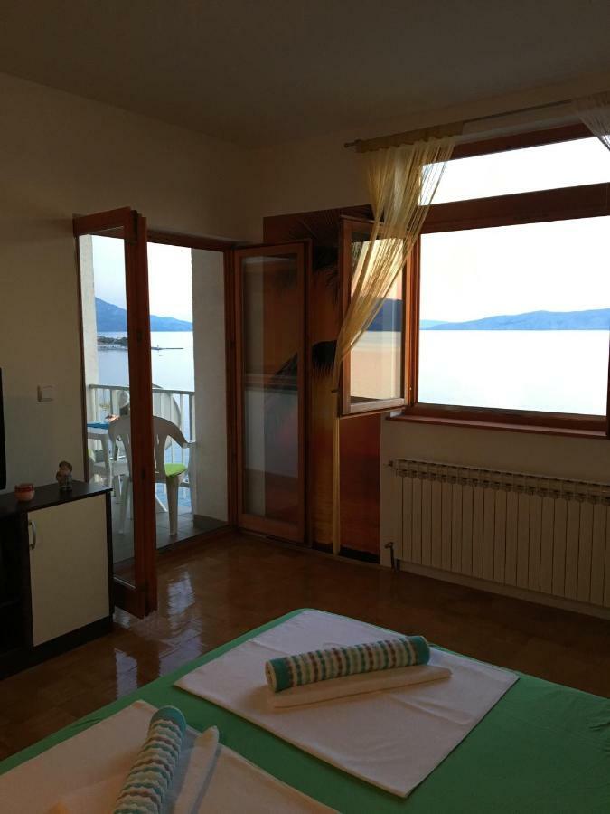 Apartman Mimoz セニ エクステリア 写真